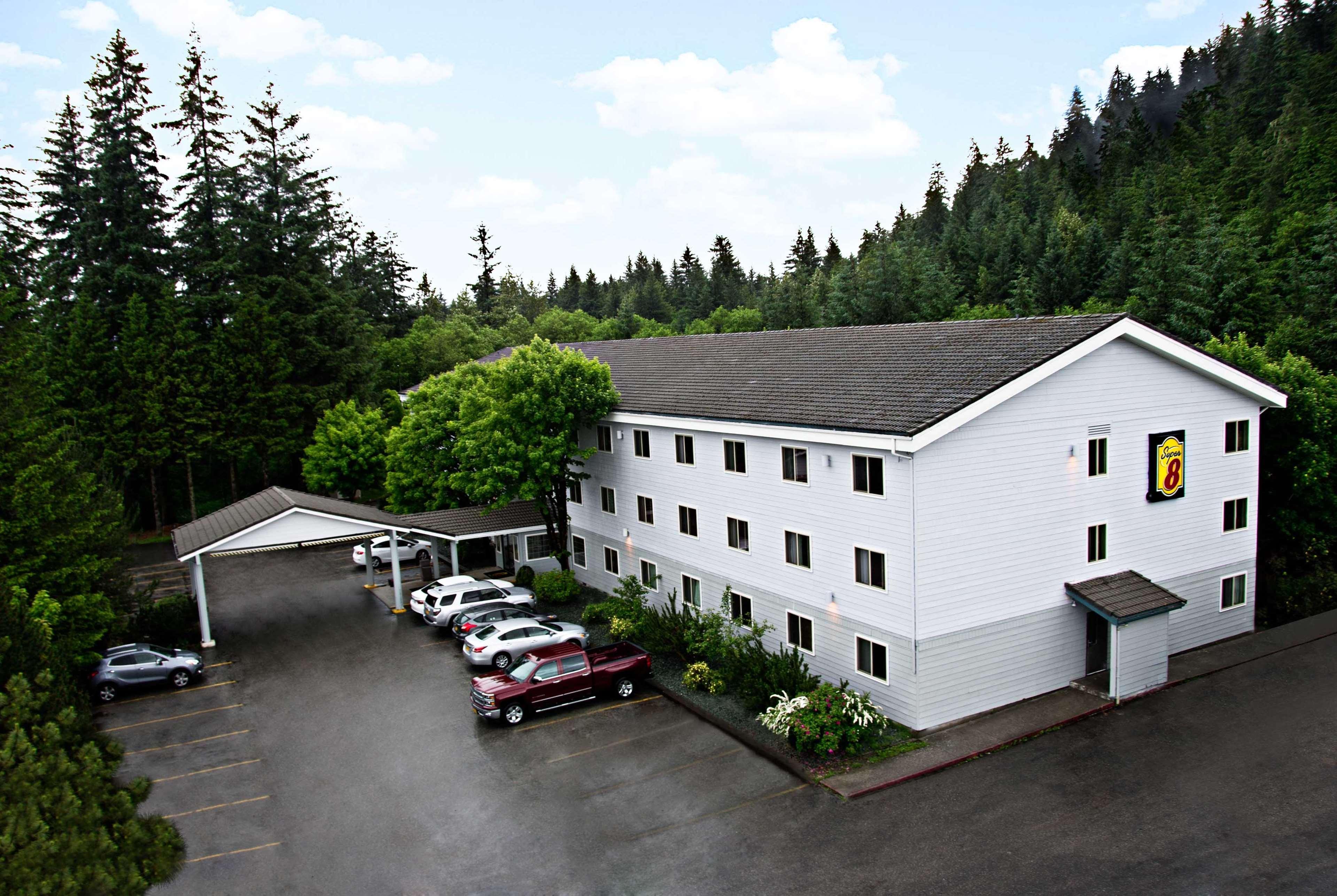 Super 8 By Wyndham Juneau Exterior photo