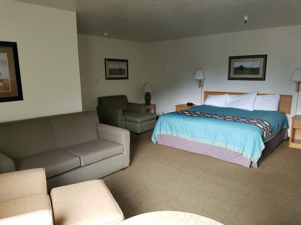 Super 8 By Wyndham Juneau Exterior photo