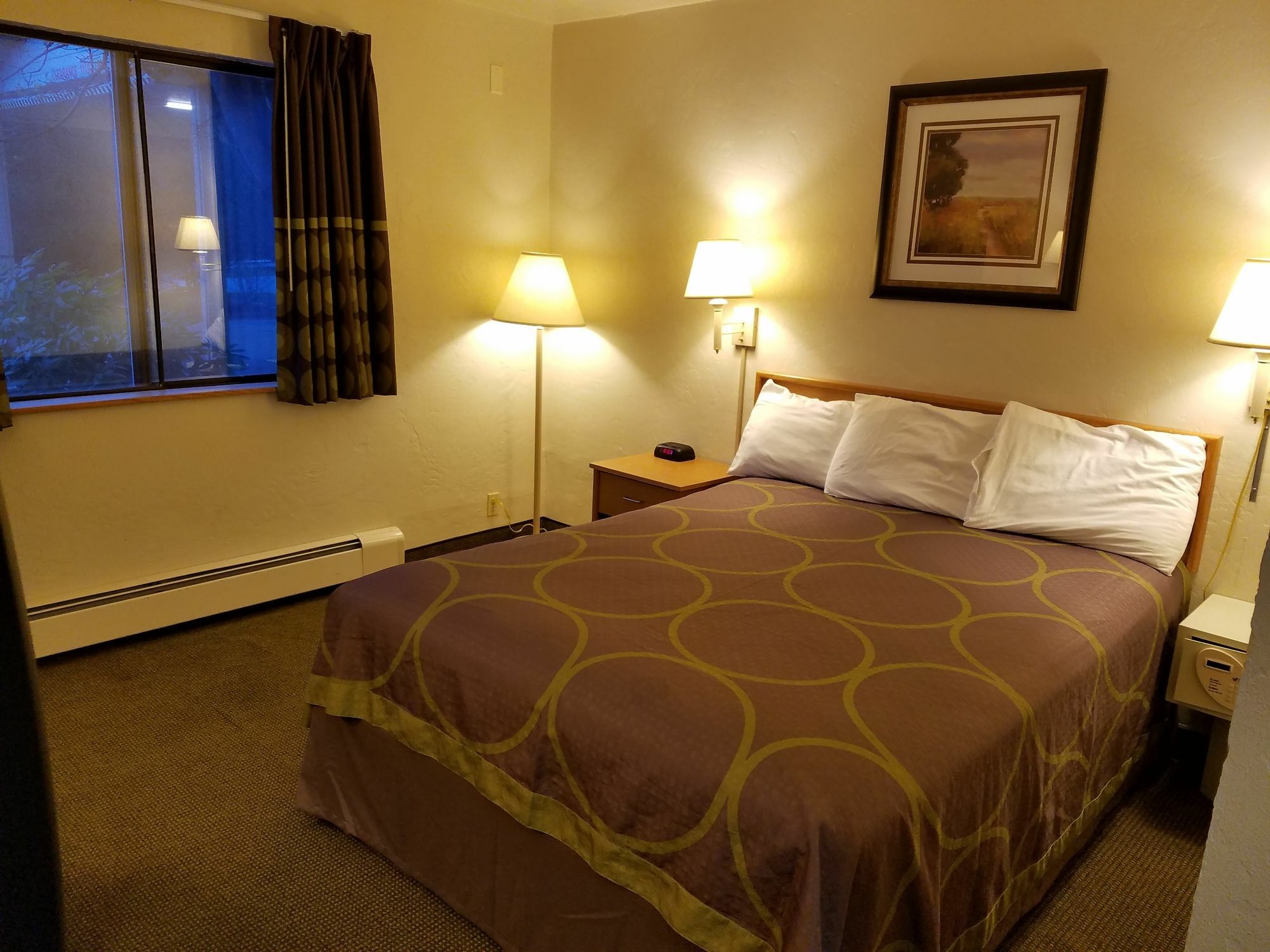 Super 8 By Wyndham Juneau Exterior photo