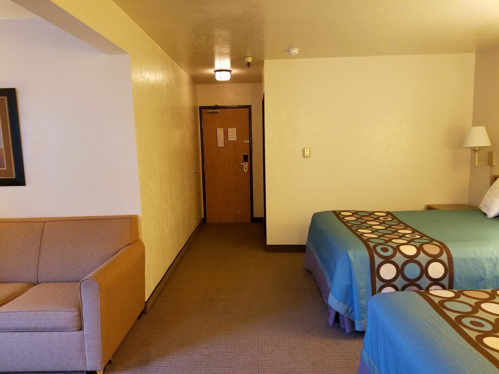 Super 8 By Wyndham Juneau Exterior photo